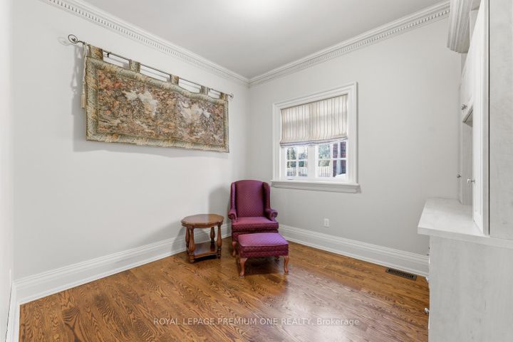 Photo 29 at 155 Cook's Mill Crescent, Patterson, Vaughan