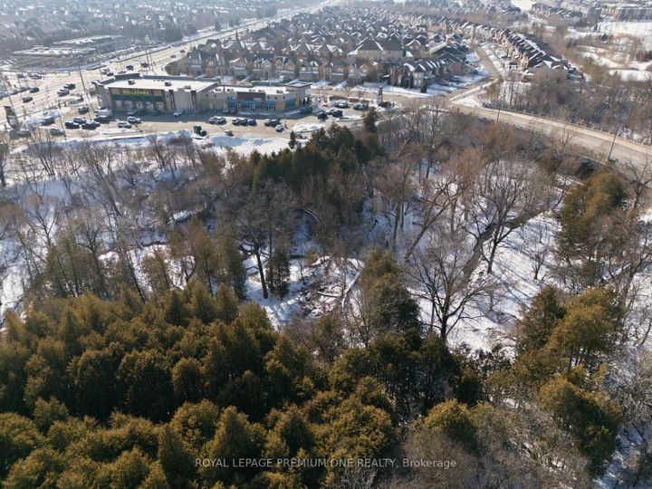 Photo 49 at 155 Cook's Mill Crescent, Patterson, Vaughan