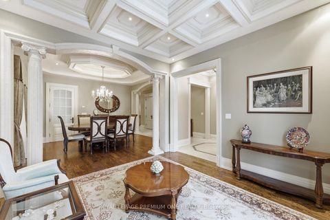 Photo 9 at 155 Cook's Mill Crescent, Patterson, Vaughan