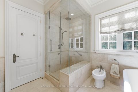 Photo 27 at 155 Cook's Mill Crescent, Patterson, Vaughan