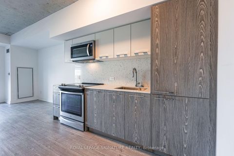 Photo 10 at 732 - 30 Baseball Place, South Riverdale, Toronto