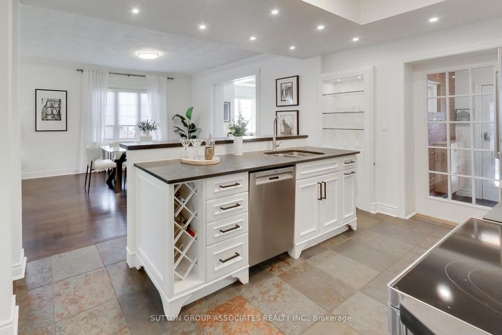 Photo 17 at 116 Maplewood Avenue, Cedarvale, Toronto