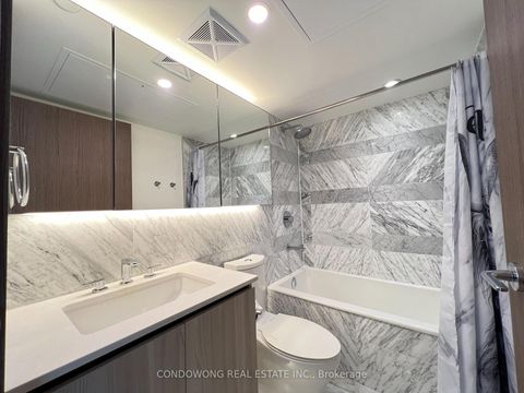 Photo 6 at 911 - 17 Bathurst Street, Waterfront Communities C1, Toronto