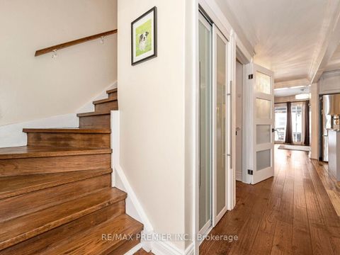 Photo 5 at 86 Agincourt Road, West Woodbridge, Vaughan