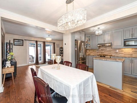 Photo 13 at 86 Agincourt Road, West Woodbridge, Vaughan