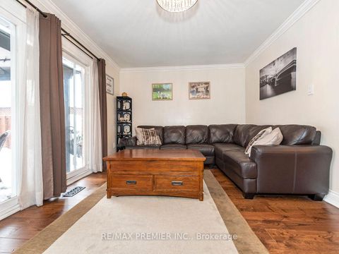 Photo 20 at 86 Agincourt Road, West Woodbridge, Vaughan