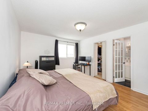 Photo 28 at 86 Agincourt Road, West Woodbridge, Vaughan