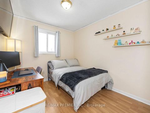 Photo 34 at 86 Agincourt Road, West Woodbridge, Vaughan