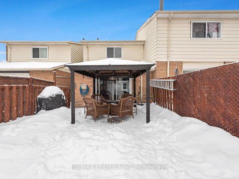 Photo 44 at 86 Agincourt Road, West Woodbridge, Vaughan