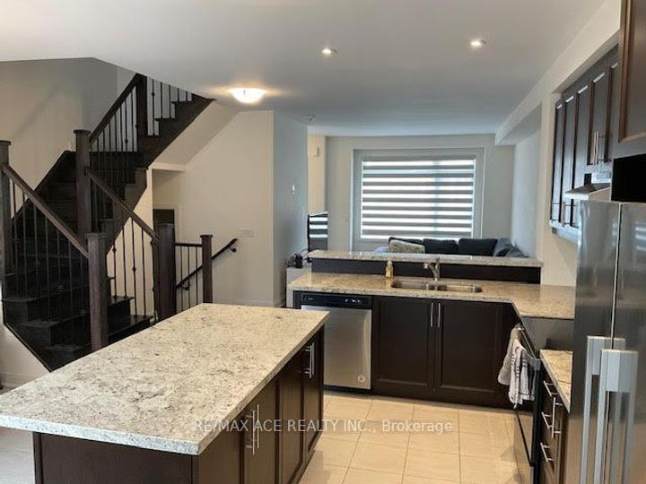 Photo 8 at 88 Pearman Crescent, Northwest Brampton, Brampton