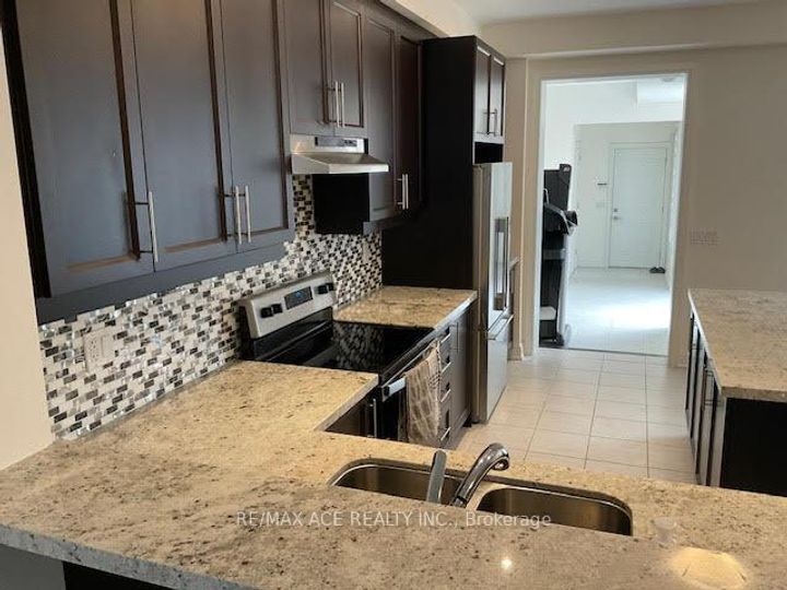 Photo 9 at 88 Pearman Crescent, Northwest Brampton, Brampton