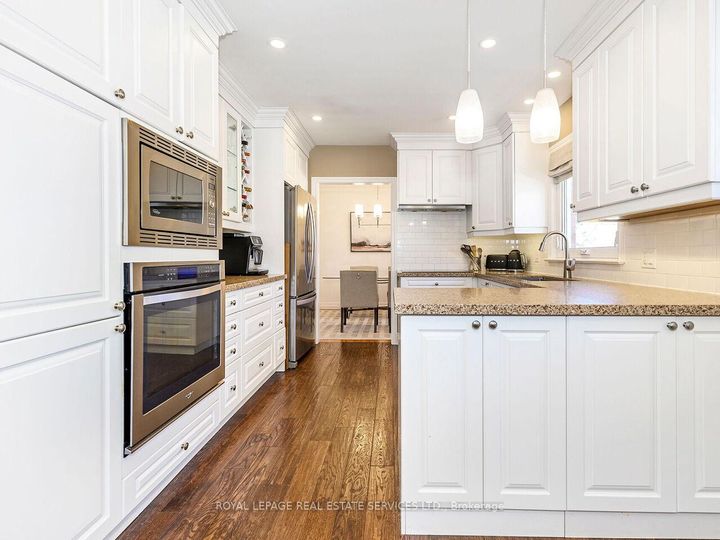 Photo 17 at 1602 Carletta Drive, Lakeview, Mississauga