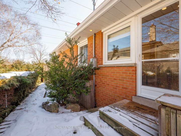 Photo 32 at 1602 Carletta Drive, Lakeview, Mississauga