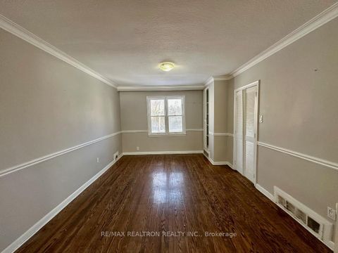 Photo 4 at 38 Southbourne Avenue, Westgate, Toronto