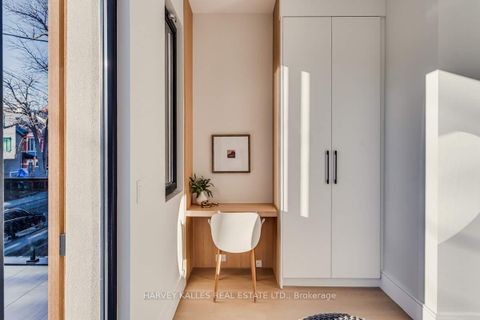 Photo 23 at 179 Palmerston Avenue, Bellwoods, Toronto