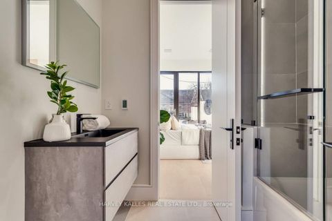 Photo 26 at 179 Palmerston Avenue, Bellwoods, Toronto