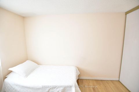 Photo 18 at 167 Little Avenue, Allandale Heights, Barrie