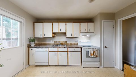 Photo 30 at 167 Little Avenue, Allandale Heights, Barrie