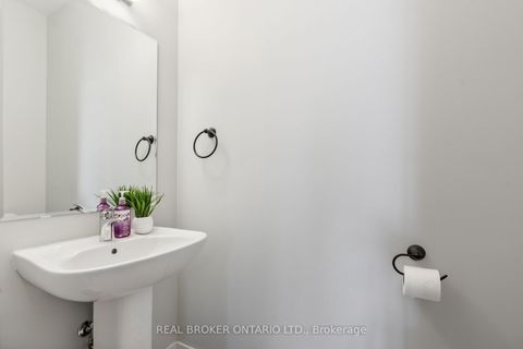 Photo 7 at 92 William Shearn Crescent, Angus Glen, Markham