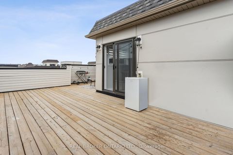 Photo 33 at 92 William Shearn Crescent, Angus Glen, Markham