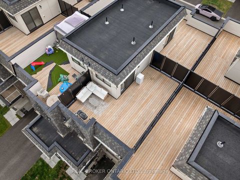 Photo 35 at 92 William Shearn Crescent, Angus Glen, Markham