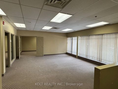 Photo 5 at 4 - 465 Milner Avenue, Malvern, Toronto