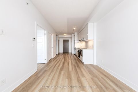 Photo 13 at 323 - 7 Kenaston Gardens, Bayview Village, Toronto