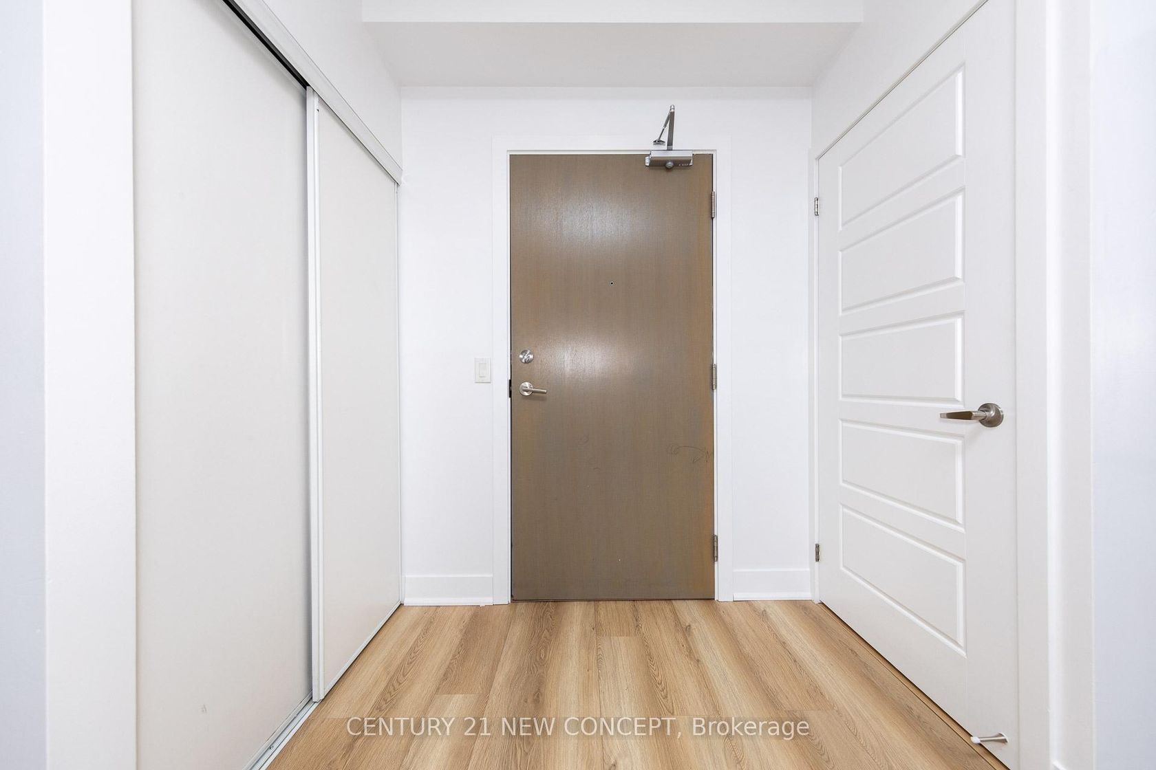 323 - 7 Kenaston Gardens, Bayview Village, Toronto 