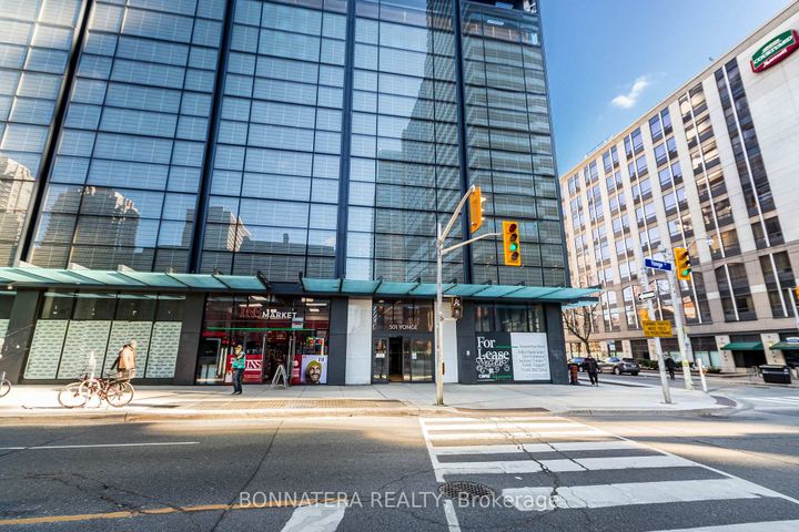 Photo 1 at 2113 - 501 Yonge Street, Yonge Corridor, Toronto