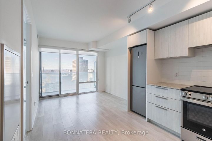 Photo 14 at 2113 - 501 Yonge Street, Yonge Corridor, Toronto