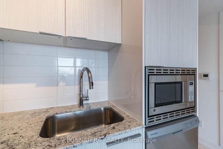 Photo 20 at 2113 - 501 Yonge Street, Yonge Corridor, Toronto