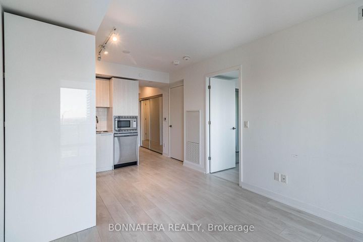 Photo 25 at 2113 - 501 Yonge Street, Yonge Corridor, Toronto