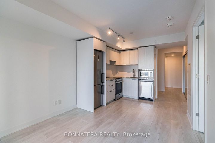 Photo 27 at 2113 - 501 Yonge Street, Yonge Corridor, Toronto