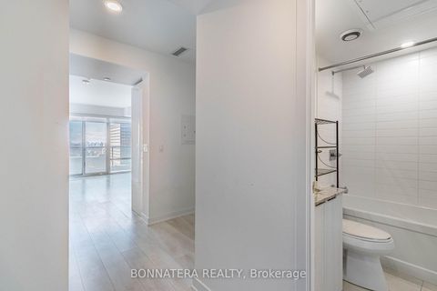 Photo 5 at 2113 - 501 Yonge Street, Yonge Corridor, Toronto