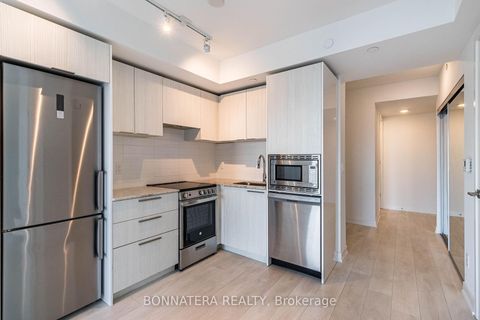 Photo 16 at 2113 - 501 Yonge Street, Yonge Corridor, Toronto