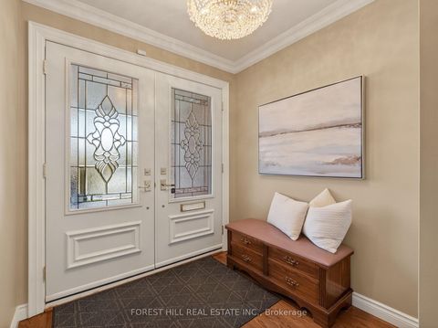 Photo 2 at 694 Conacher Drive, Newtonbrook East, Toronto