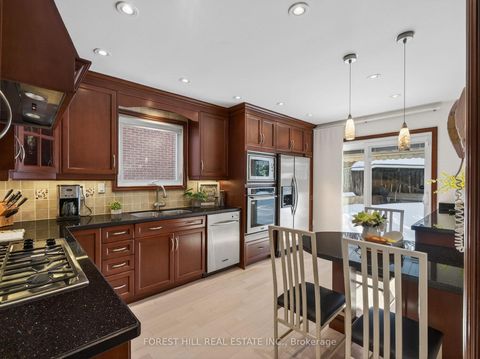 Photo 11 at 694 Conacher Drive, Newtonbrook East, Toronto