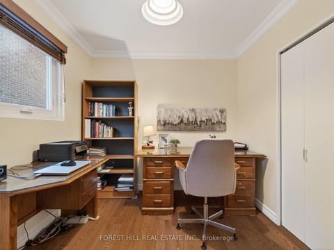 Photo 15 at 694 Conacher Drive, Newtonbrook East, Toronto