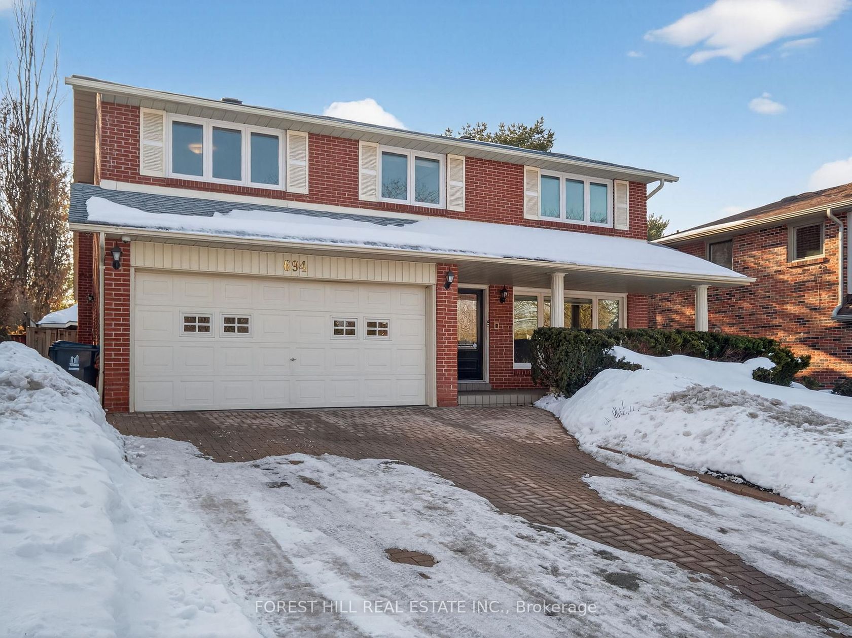 694 Conacher Drive, Newtonbrook East, Toronto 