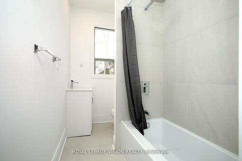 Photo 24 at 819 Pape Avenue, East York, Toronto