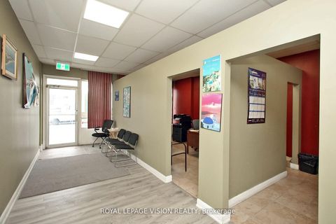 Photo 28 at 819 Pape Avenue, East York, Toronto