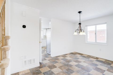 Photo 10 at 7 Nugent Court, Northwest, Barrie