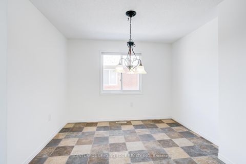 Photo 12 at 7 Nugent Court, Northwest, Barrie