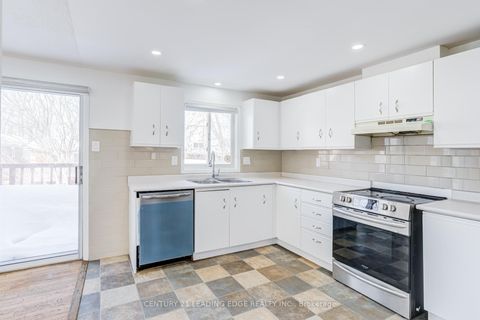 Photo 14 at 7 Nugent Court, Northwest, Barrie