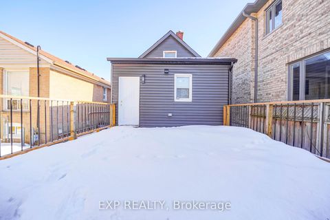 Photo 21 at 224 Aylesworth Avenue, Cliffside, Toronto