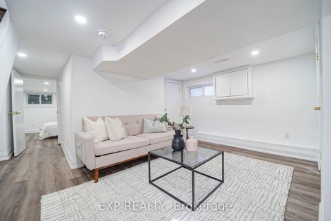 Photo 25 at 224 Aylesworth Avenue, Cliffside, Toronto