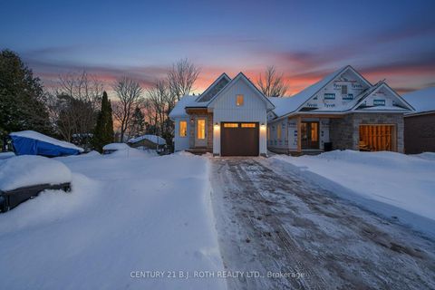Photo 3 at 75 Vancouver Street, Codrington, Barrie