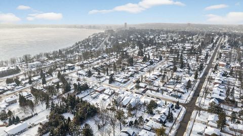 Photo 39 at 75 Vancouver Street, Codrington, Barrie