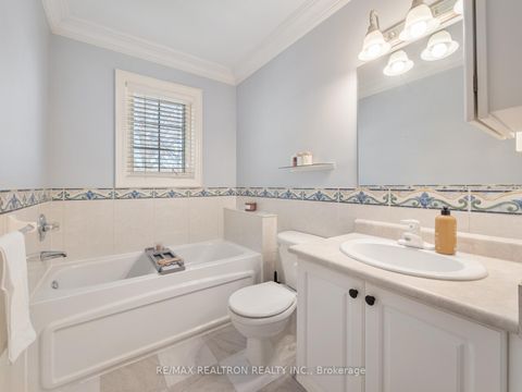 Photo 20 at 4 Coates Avenue, Oakwood Village, Toronto