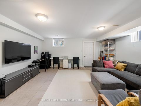 Photo 28 at 4 Coates Avenue, Oakwood Village, Toronto